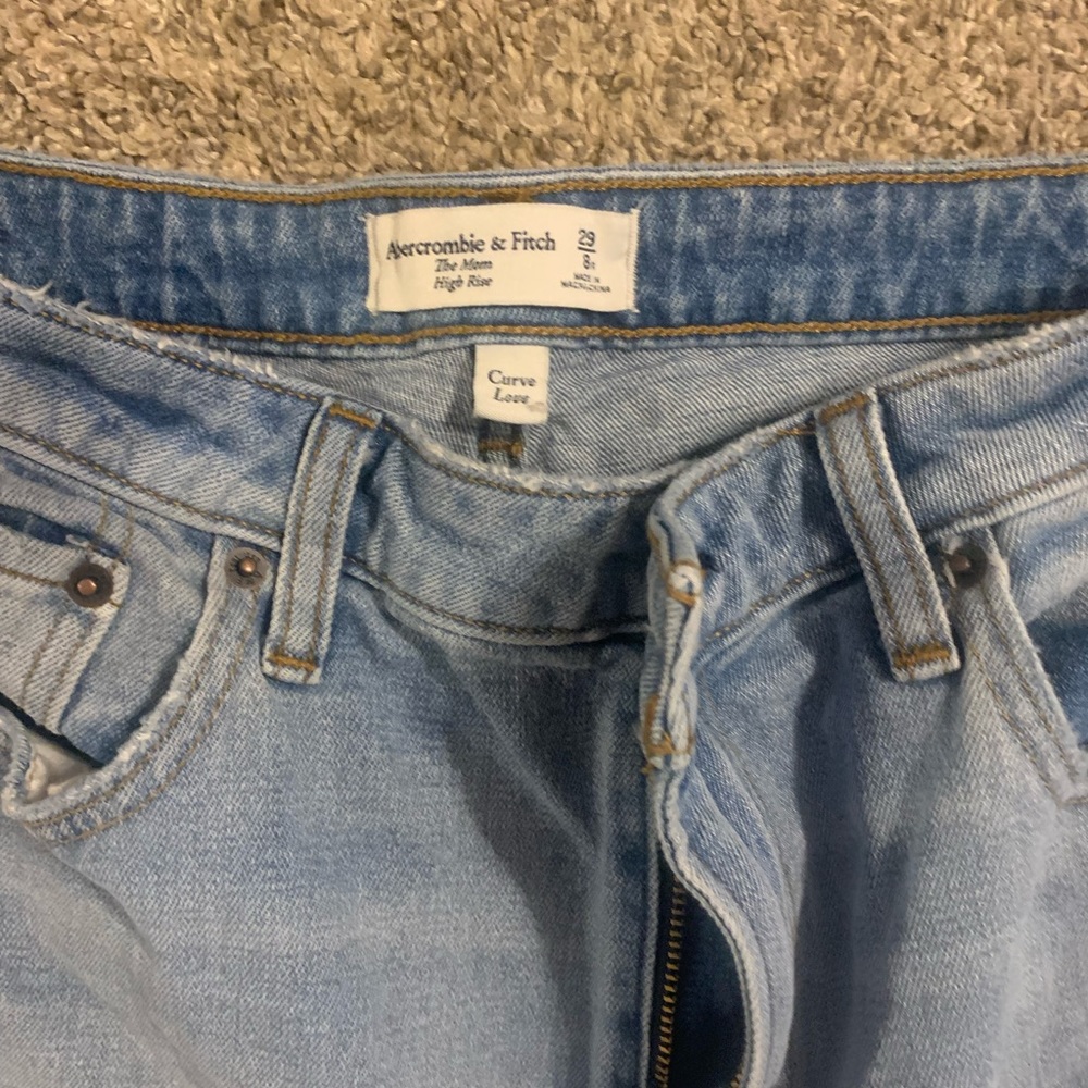 Abercrombie Curve Love size 8 never been worn NWOT